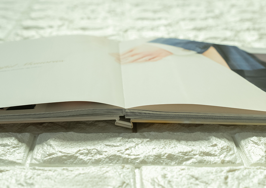 高級感のある製本仕様のウエディングフォトアルバム