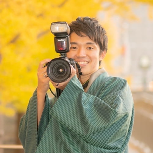 Ishida, a skilled portrait and lifestyle photographer at K.Films.